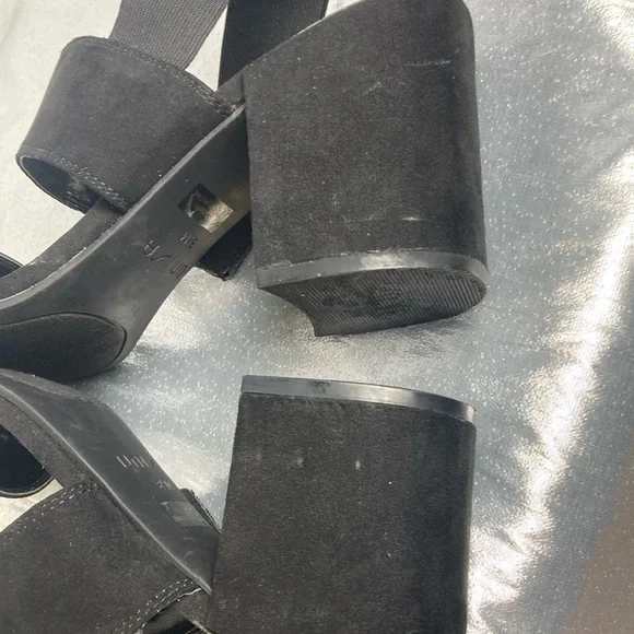 Unisa Black Heeled Sandals Sz 8.5M - Picture 15 of 15